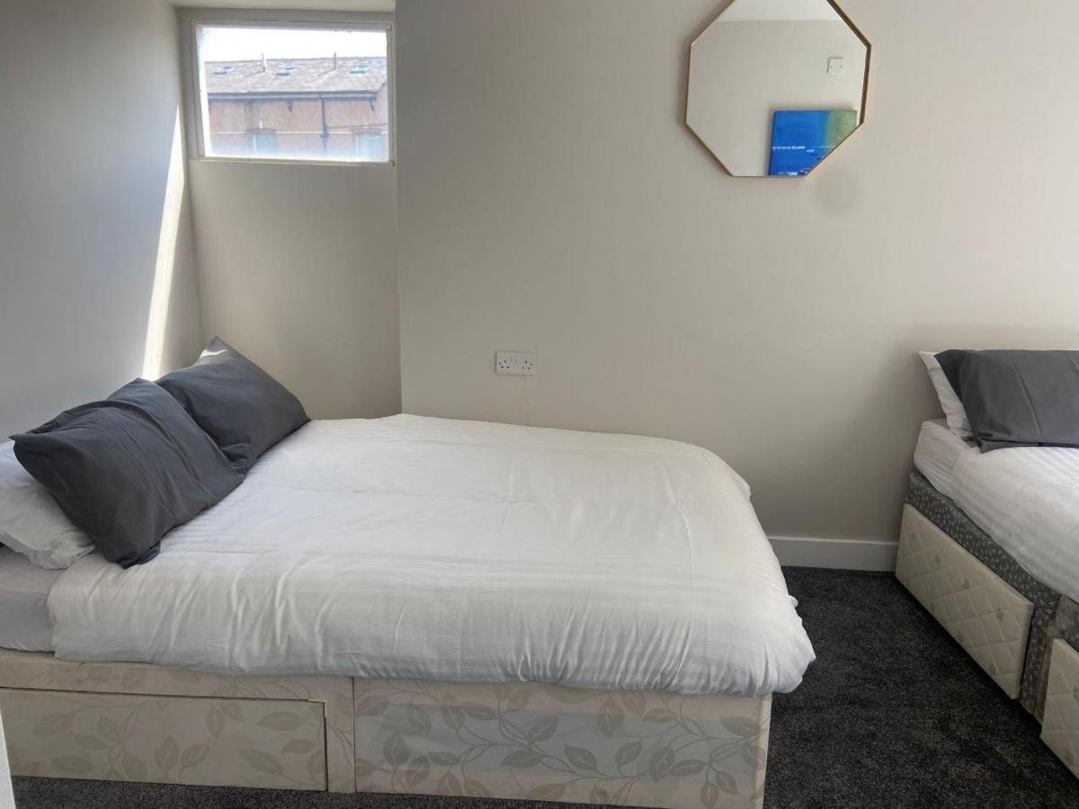 Lancaster Apartments - Blackpool — Photos 3