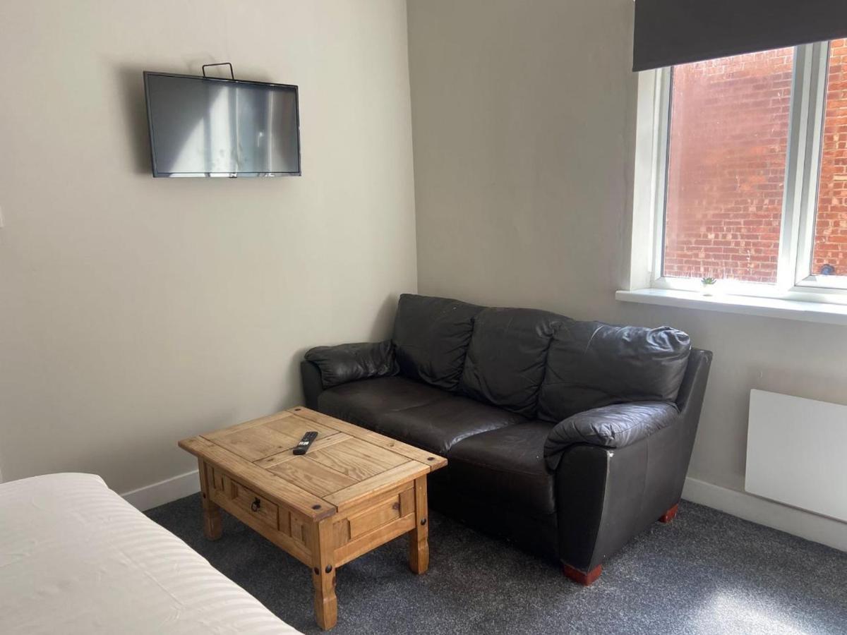 Lancaster Apartments - Blackpool — Photos 1